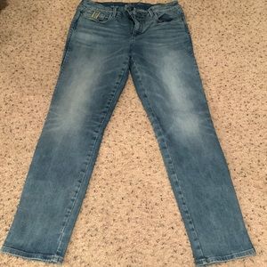 White House Black Market Slim Crop